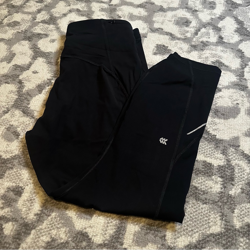 All in Motion Large Crop Cropped Leggings Black Reflective Activewear Athletic